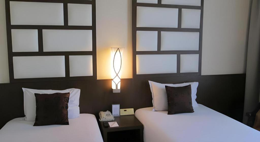 Kedaton Hotel Bandung Buitenkant foto