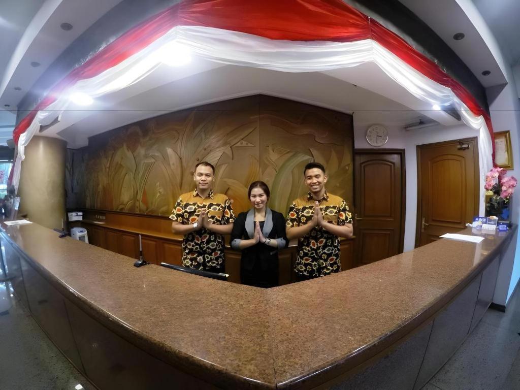 Kedaton Hotel Bandung Buitenkant foto