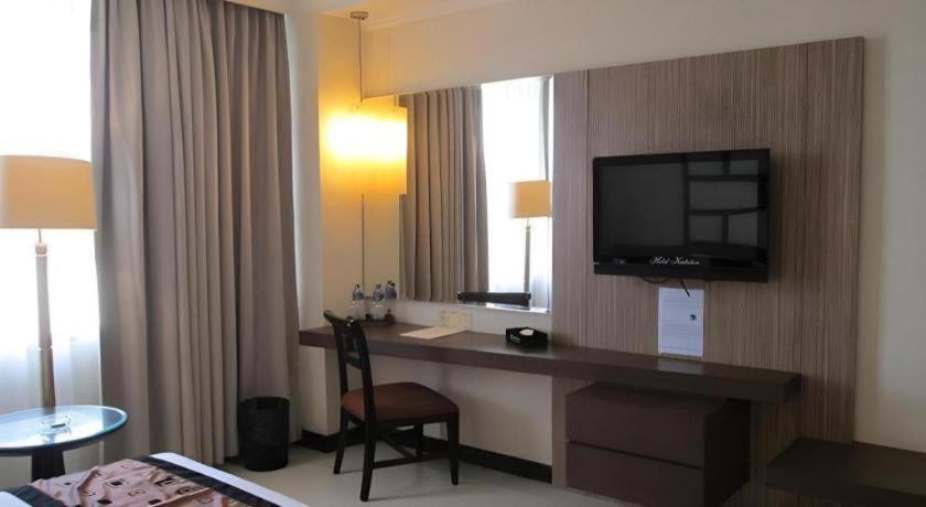 Kedaton Hotel Bandung Buitenkant foto