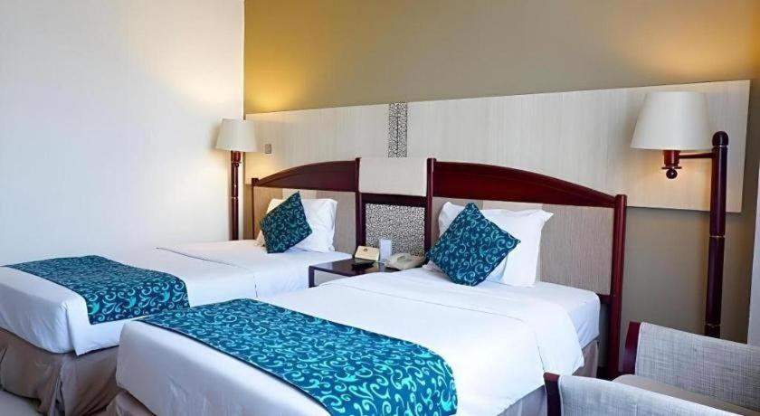 Kedaton Hotel Bandung Buitenkant foto